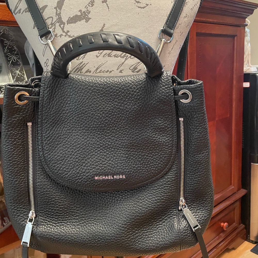 💜Like new Michael Kors backpack 💜